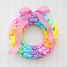 Wire Wreath Diy, Peeps Crafts, Easter Crafts Dollar Store, Easter Porch Decor, Easter Centerpieces Diy, Spring Door Decoration, Easter Door Decor, Easter Wreath Diy, Easter Egg Wreath