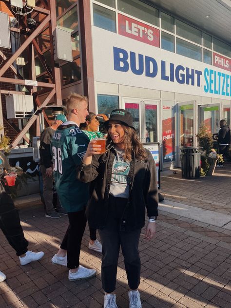 Nfl Game Day Outfit Woman Eagles, Eagles Game Day Outfit Winter, Football Tailgate Photoshoot, Philly Eagles Game Outfit, Philadelphia Eagles Game Day Outfit, Eagles Outfit Philadelphia Women, Philadelphia Eagles Outfits For Women, Eagles Jersey Outfit, Philadelphia Eagles Outfit