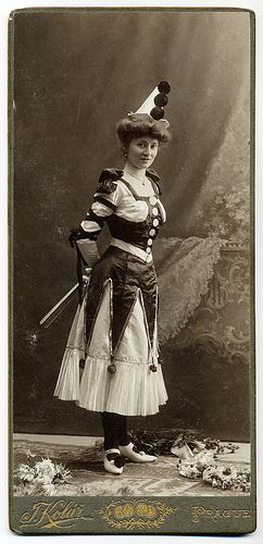 Costumed Lady by josefnovak33, via Flickr clown Midsummer Masquerade, Fancy Clown, Halloween Costume Clown, Victorian Fancy Dress, Burlesque Vintage, Old Circus, Pierrot Clown, Ballet Russe, Circus Performers