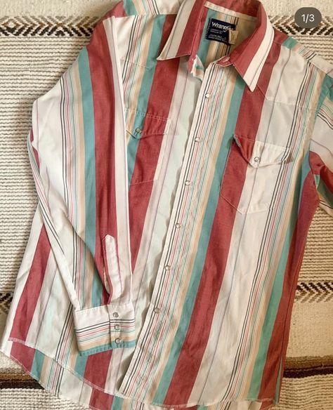 Western Rodeo Shirts Button Up, Button Up Western Outfit, Western Button Up, Rodeo Fits, Western Things, Cute Western Outfits, Nfr Outfits, Country Fits, Western Fits