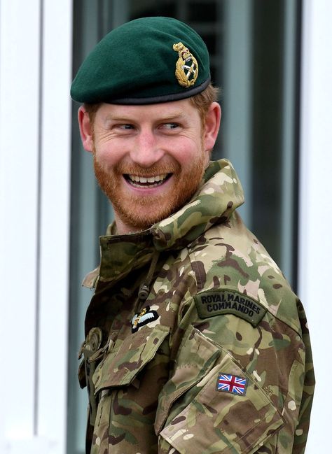 Meghan Markle Shares a Sweet Message For Harry's 35th Birthday: "We Love You So Much" Prince Harry Pictures, Royal Marine Commando, Old Prince, Cow Boys, Prins Harry, Principe William, Prince Carl Philip, Prinz Harry, Prince Henry