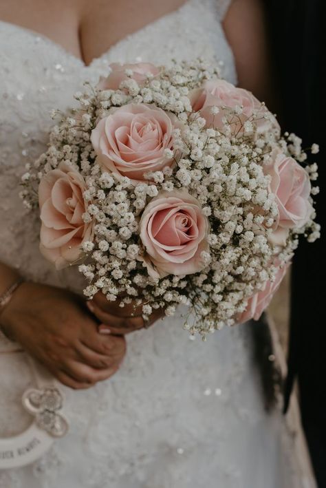 Bridal Bouquet With Gypsophila, Gypsophila Wedding Bouquet Bridal, Bride Flower Bouquet Gypsophila, Wedding Bouquets With Gypsophila, Princess Wedding Flowers, Pink Brides Bouquet, Wedding Bucay, Wedding Bouquets Roses Pink, Wedding Toss Bouquet