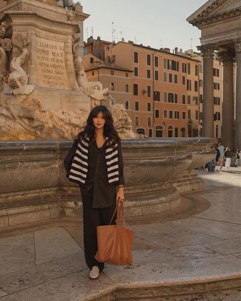 Rome Outfits November, Rome Aesthetic Outfit, Rome In October, Rome Italy Outfits, Italy In October, Rome Outfits, Rome Fashion, Alice Madness, Italy Trip