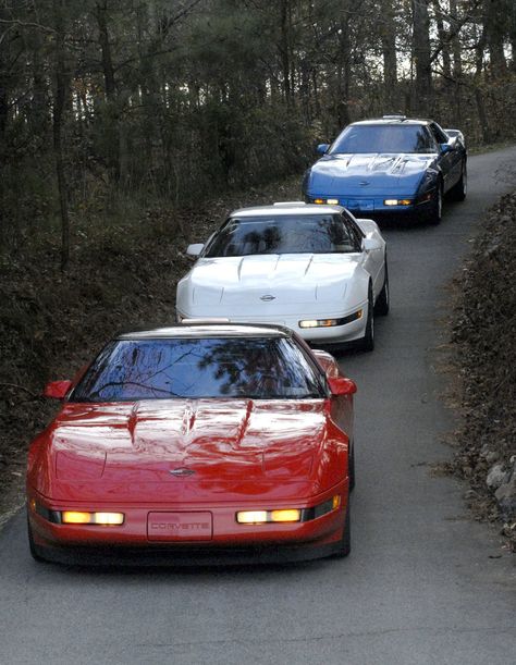 C4 Corvette Wallpaper, Old Corvette Aesthetic, Old School Corvette, 1980s Corvette, 70s Corvette, Corvette Old, Corvette Aesthetic, 1992 Corvette, Corvette C4 Zr1