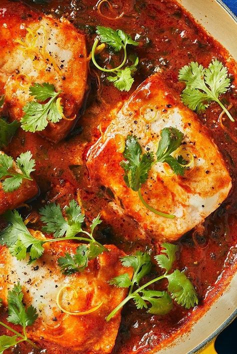 This simple braised fish dish combines a spiced tomato sauce with spinach, cod, and couscous. Get the recipe for Braised Fish With Spicy Tomato Sauce. Tomato Fish Recipe, Spicy Cod Recipes, Fish Tomato Recipe, Fish In Tomato Sauce Recipe, Braised Fish Recipe, Fish In Tomato Sauce, Italian Fish Stew, Braised Fish, Healthy 2024