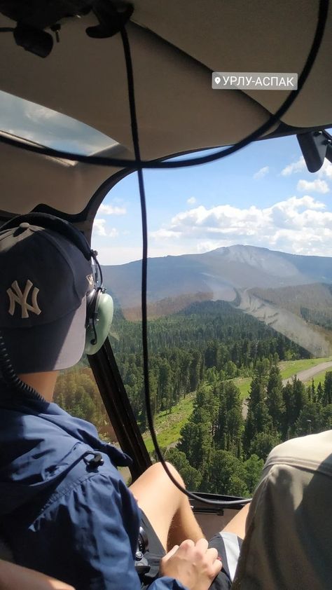 Travel Guy Aesthetic, Male Pilot Aesthetic, Pilot Man Aesthetic, Pilot Boyfriend Aesthetic, Airline Pilot Aesthetic, Helicopter Date, Pilot Boyfriend, Men Haircut Curly Hair, Airline Pilot