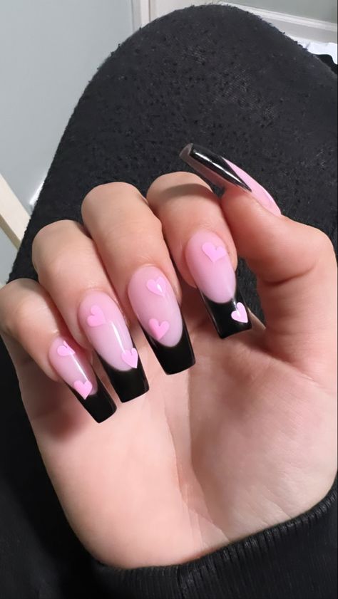 Black French Tip Nails With Pink, White Black And Pink Nails, Pink Nails With Black French Tip, Pink And Black French Tip Nails Coffin, Pink Nails With Black Tips, Black N Pink Nails, Pink And Black French Nails, Black Nails With Pink Tips, Pink Black French Nails