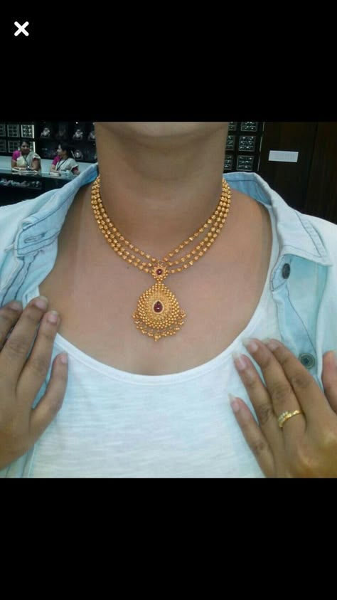 Neckless Gold Jewelry Indian, Haram Designs, Gold Bangles For Women, Gold Jewelry Outfits, Antique Necklaces, New Gold Jewellery Designs, Modern Gold Jewelry, Gold Earrings Wedding, Gold Jewelry Simple Necklace