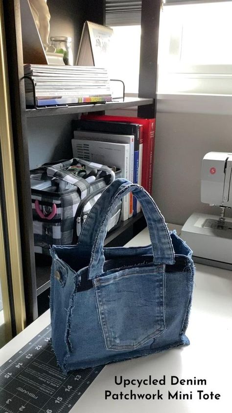 Denim Bags From Jeans, Återvinna Jeans, Diy Bags Jeans, Tas Denim, Colorful Hairstyles, Projek Menjahit, Denim Bag Diy, Denim Bag Patterns, Denim Crafts Diy