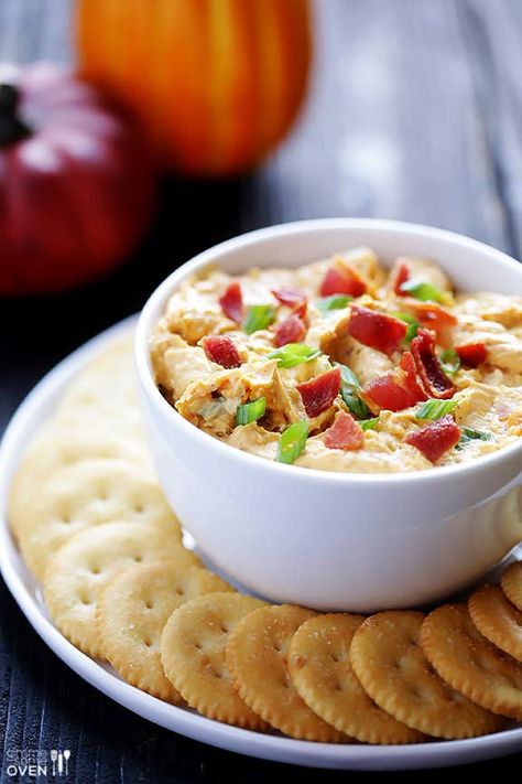 19 Thanksgiving Dips That Will Feed A Crowd Thanksgiving Dip, Pumpkin Dip Recipe, Dip Food, Savory Pumpkin, Dip Recipes Appetizers, Thanksgiving Appetizers Easy, Pumpkin Dip, Savory Pumpkin Recipes, Fall Appetizers