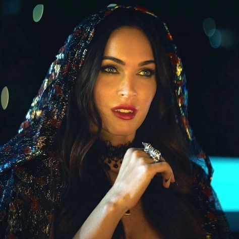 "Night Teeth" (2021) Night Teeth, Three Words, Megan Fox, Summer 2022, Fox