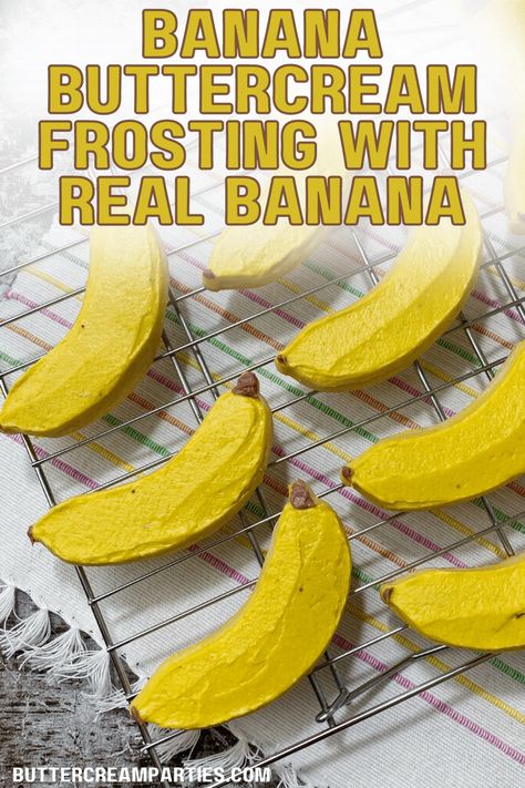 Banana Buttercream Frosting Recipe, Banana Frosting Easy, Banana Butter Cream Frosting, Banana Icing Recipe 3 Ingredients, Banana Ganache Recipe, Banana Icing Recipe Frostings, Banana Cake With Buttercream Frosting, Banana Icing Recipe, Banana Buttercream Frosting