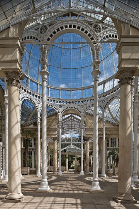 Lose Yourself Inside the World’s Most Beautiful Conservatories | Architectural Digest Beautiful Architecture Building, Glass Houses Architecture, Beautiful Conservatories, Beautiful Buildings Architecture, Building Structure Design, Heavenly Architecture, Magical Architecture, Fancy Building, Neoclassic Architecture