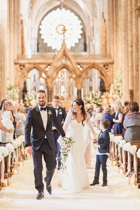 wpid galia lahav summer cathedral wedding Episcopal Wedding, Cathedral Photography, Good Morning Ladies, Dream Marriage, Durham Cathedral, Sophia Webster Shoes, Wedding Options, Cathedral Wedding, Galia Lahav