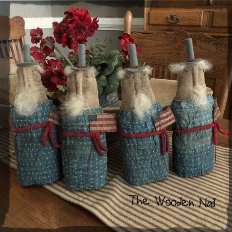 4th Of July Front Porch Decor, Patriotic Decorations Diy, Cottage Rooms, Patriotic Doll, Americana Crafts, Primitive Candles, 4th July Crafts, Primitive Americana, America Decor