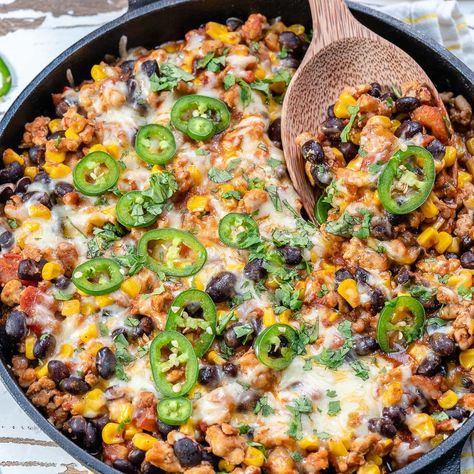 20 Minute Mexican-Style Casserole is the Perfect Weeknight Dinner Idea! | Clean Food Crush Clean Food Crush, Food Crush, Clean Food, Paleo Dinner, One Pan Meals, Dinner Idea, Clean Recipes, Clean Eating Snacks, Clean Eating Recipes