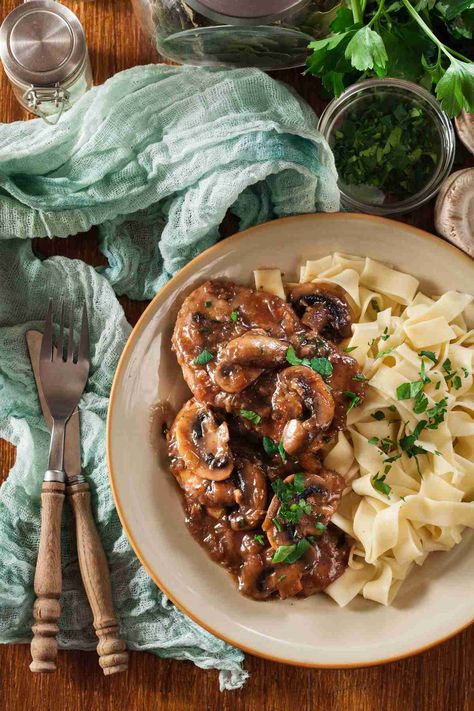 Inna Garten Recipes, Ina Garten Chicken Marsala Recipe, Chicken Marsala Ina Garten, Ima Garten Recipes, Ina Garten Dinner Recipes, Chicken Marcella Recipes, Ina Chicken, Ina Garten Chicken Marsala, Chicken Marsala Sauce