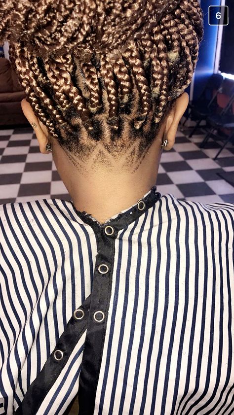 Small Undercuts For Women, 8 Box Braids, Undercut Box Braids Hairstyles, Knotless Braids With Undercut, Undercuts With Braids, Undercut With Braids Black Women, Box Braids Undercut, Undercut With Box Braids, Braids With Undercut Black Women