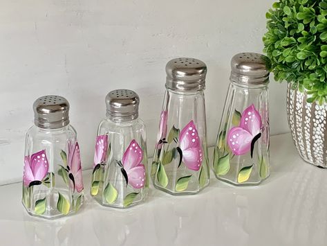 Excited to share this item from my #etsy shop: Painted salt pepper shakers pink butterflies, glass shaker set pink kitchen decor, butterflies shakers gift, spring butterflies mom gift Butterfly Wine Glasses, Painted Salt And Pepper Shakers, Spring Butterflies, Pink Kitchen Decor, Decoupage Jars, Wine Glass Crafts, Wine Glass Art, Diy Glass Bottle Crafts, Stained Glass Decor