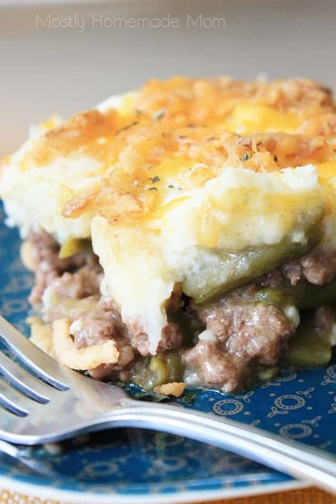 Green Bean Casserole Shepherd's Pie Easy Cottage Pie, Thanksgiving Green Bean Casserole, Shepards Pie Recipe, Mashed Potato Casserole, Greenbean Casserole Recipe, Cheesy Mashed Potatoes, Hamburger Casserole, Shepherds Pie Recipe, Green Beans And Potatoes