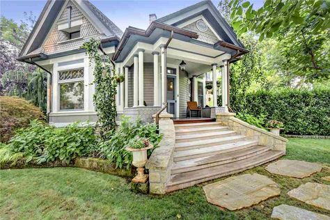 1002 W Franklin St, Boise, ID 83702 | MLS #98650485 - Zillow Queen Anne Cottage, Johnson House, Tiny House Camper, Queen Anne Style, Victorian Cottage, Boise Idaho, House Paint Exterior, Cottage Design, Types Of Houses