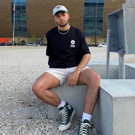 Mens Converse Outfit Summer, Black Converse Shorts Outfit, Styling Converse High Tops Men, Converse 70s Outfit Men Shorts, Black High Top Converse Outfits Men, Converse With Shorts Men, High Top Converse With Shorts, Converse Shorts Outfit, Converse And Shorts Outfit