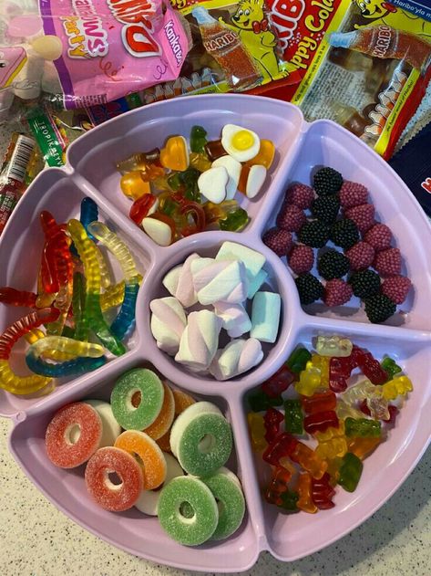 Sweet Snacks Aesthetic, Summer Snacks Aesthetic, Cute Snacks Aesthetic, Lays Aesthetic, Snack Ideas Aesthetic, Haribo Aesthetic, Gummies Aesthetic, Bonbon Aesthetic, Dulces Aesthetic