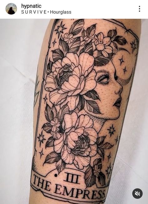 Feminine Tarot Card Tattoo, Floral Tarot Card Tattoo, Mother Tarot Card Tattoo, Empress Card Tattoo, Neo Traditional Tarot Tattoo, Tarot Card Tattoos For Women, Bratty Tattoo, Tarot Lovers Tattoo, The Empress Tarot Tattoo Ideas