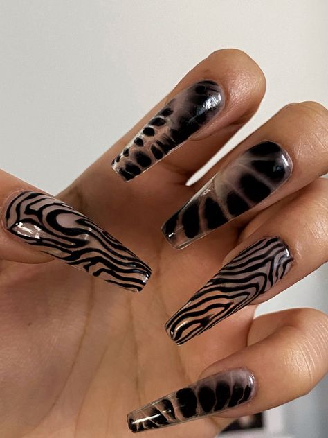 Nail art,black nails,black nail art,aesthetic nails,ballerina nails,abstract nails Abstract Black Nails, Black Aesthetic Nails, Nails With Black, Abstract Nail, Abstract Nail Art, Black Nail Art, Aesthetic Nails, Ballerina Nails, Black Nail