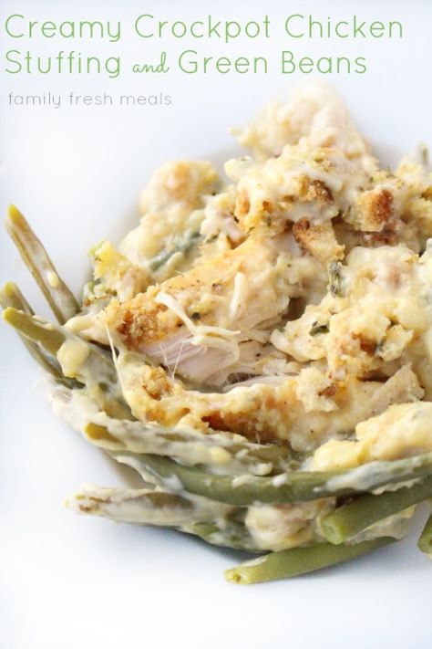 This Creamy Crockpot Chicken Stuffing and Green Beans is the one-pot hotdish at its best. It literally takes only a few minutes to put it together. Crockpot Chicken Stuffing, Crockpot Rotisserie Chicken, Crockpot Green Beans, Crockpot Chicken Spaghetti, Creamy Crockpot Chicken, Pork Carnitas Recipe, Best Chicken Pot Pie, Beans In Crockpot, Recipe With Chicken