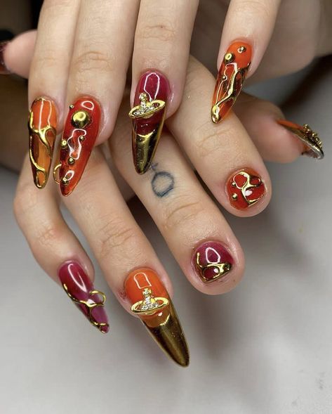 Moh Nails, Vivienne Westwood Nails, Westwood Nails, Funny Nails, Nail Board, Nails Yellow, Hippie Nails, Gothic Nails, Grunge Nails