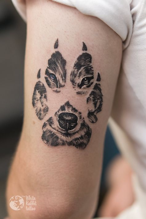 Small Wolf Tattoos For Men, Wolf Paw Tattoo Men, Wolf Wrist Tattoos For Guys, Wolf Tattoos For Guys, Wolf Memorial Tattoo, Wolf Small Tattoo, Small Wolf Tattoo Men, Wolf Tattoo Design Men, Malamute Tattoo