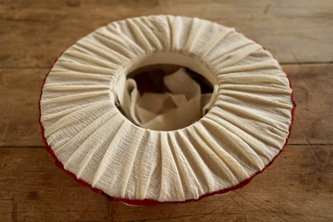 DIY No-Sew Mushroom Toadstool Costume – Woodlark Blog – Woodlark Blog Sew Mushroom, Toadstool Costume, Woodlark Blog, Mushroom Costume, Felt Mushroom, Easy Diy Costumes, Mushroom Crafts, Mushroom Hat, Cardboard Frame