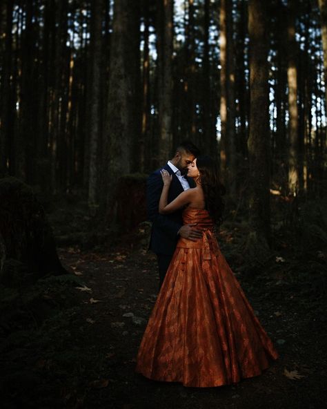 Wedding Photoshoot Forest, Forest Engagement Shoot, Engagement Photos Indian, Golden Hour Lighting, Sunset Shoot, Indian Engagement, Pre Engagement, Pre Wedding Photoshoot Outfit, Forest Engagement