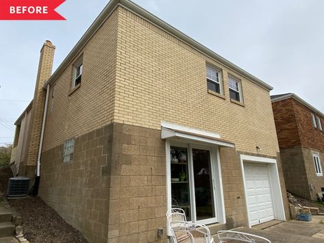 Before: Yellow-brown brick house exterior Yellow Brick House Exterior, Brown Brick House Exterior, Brown Brick Houses, Yellow Brick Houses, Outside Paint, Ranch Exterior, Brown Brick, Courtyard Gardens Design, Brick Ranch