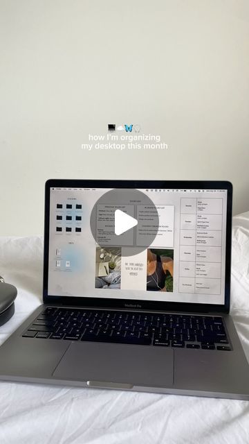 stefania | digital planning on Instagram: "how im organizing my desktop this month💻🦋 

#desktopwallpaperorganizer #desktopwallpaper #organization #desktoporganizationideas #digitalplanner #studentlife #university #collegelife #schoollife #desktopsetup #macbookorganization #healthylifestyle #productivity #improvement #organizeyourlife #digitalplanning #selflove #motivation #pinterestaesthetic #plannerlife #macbook #ipad #organization #productivity #inspiration #success #dreamlife" Macbook Organization, Ipad Organization, Productivity Inspiration, Selflove Motivation, Desktop Wallpaper Organizer, Desktop Setup, Digital Planning, Organize Your Life, School Organization