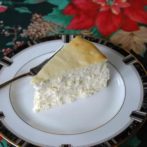 Fluffy Crustless Cheesecake Crustless Cheesecake, Fluffy Cheesecake, Lime Pie Recipe, Cheesecake Recipes Classic, Gluten Free Cheesecake, Best Cheesecake, Ny Style, Easy Cheesecake Recipes, New York Cheesecake