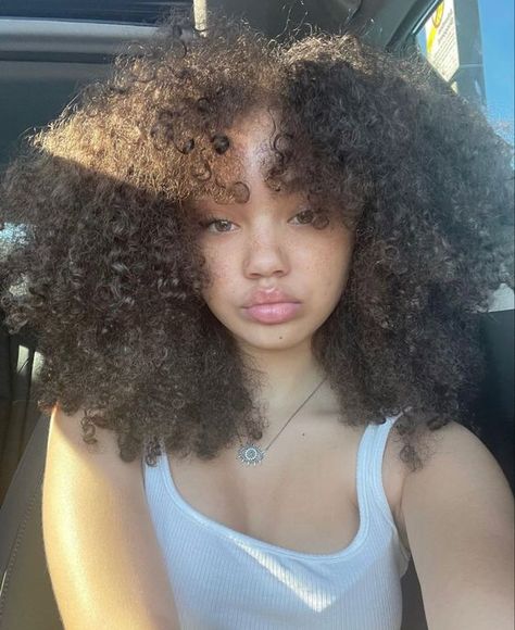 Cabello Afro Natural, Beautiful Curly Hair, Hairdos For Curly Hair, Pretty Braided Hairstyles, Natural Curls Hairstyles, Curly Hair Inspiration, Coily Hair, Curly Girl Hairstyles, Baddie Hairstyles