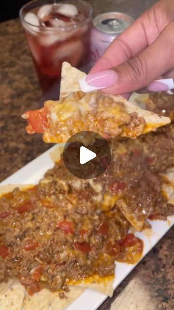 Destiny symone on Instagram: "Skillet nachos" Copycat Dennys Zesty Nachos, Nacho Party Food, Skillet Nachos Recipe, Ground Beef Nacho Dip, Rotel Nachos Recipe, Loaded Nachos Recipe Beef, Simple Nachos Recipe, Rotel Nachos, Sheet Nachos