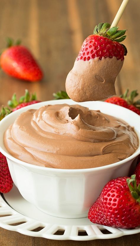 Four Ingredient Nutella Cheesecake Dip - Cooking Classy Diy Nutella, Pancakes Nutella, Easy Dessert Dips, Chocolate Dip, Nutella Cheesecake, Cheesecake Dip, Sweet Dips, Nutella Recipes, Dessert Dips