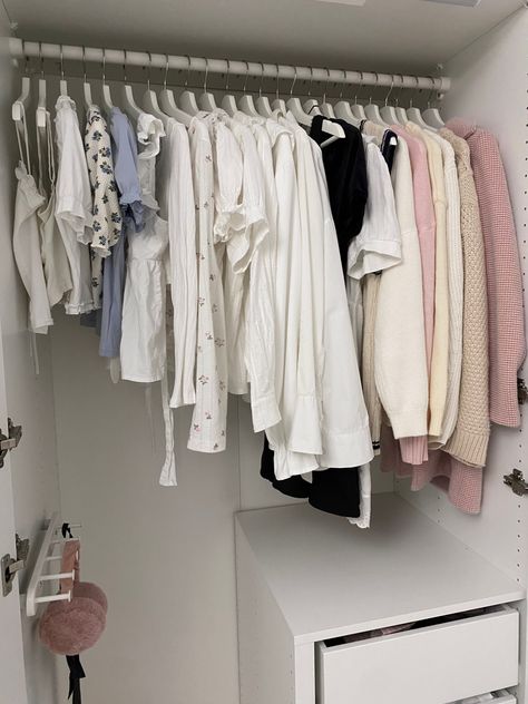 Coquette Room Closet, Pink Aesthetic Wardrobe, Aesthetic Wardrobe Decor, New Wardrobe Aesthetic Vision Board, Coquette Closet Aesthetic, Pink And White Closet, Coquette Organization, Inside Closet Ideas, Aesthetic Closet Ideas