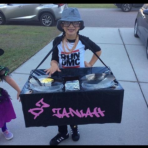 DIY DJ costume, DJ, Halloween 80s Dj Costume, Dj Costume, Kids Costumes, Costume Ideas, Riding Helmets, Captain Hat, Dj, Halloween, Hats