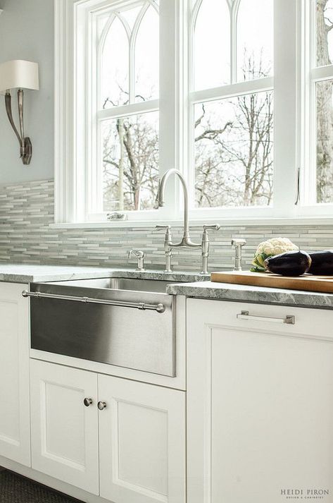 Apron Sink. Farmhouse Sink. Apron stainless steel kitchen sink with towel bar. #ApronstainlesssteelSink #kitchensinkwithtowelbar Heidi Piron Design. Sink With Towel Bar, Farmhouse Kitchen Sink Decor, Kitchen Sink Decor Ideas, Kitchen Sink Decor, Kitchen Sink Window, Farmhouse Kitchen Backsplash, Kitchen Sink Design, Apron Sink, Kitchen Backsplash Designs