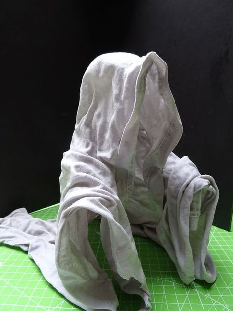 doll Cloth Ghost, Fabric Sculpture, Fabric Stiffener, Witch Costumes, Devil Costume, Cement Diy, Painting Tattoo, Concrete Projects, Halloween Costumes Makeup