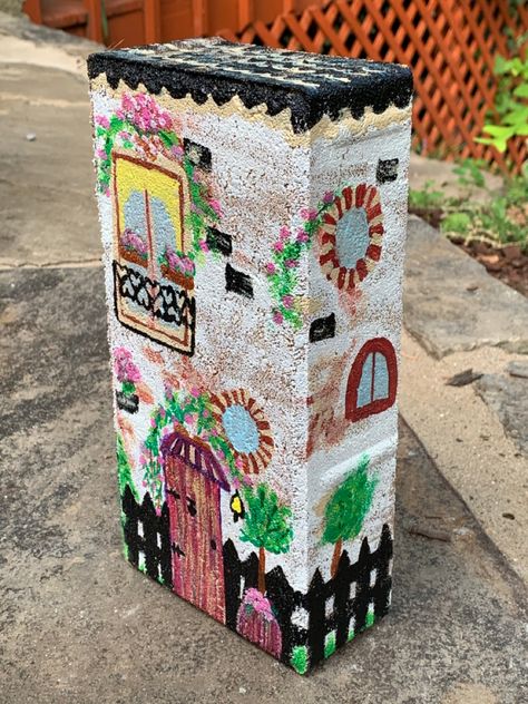 Brick Painting Art, Brick Art Painted, Painting Bricks For Garden, Painting Ideas On Bricks, Paint Bricks For Garden, Painted Brick Ideas, Painting On Bricks, Painted Garden Bricks, Painted Bricks Crafts Diy Ideas