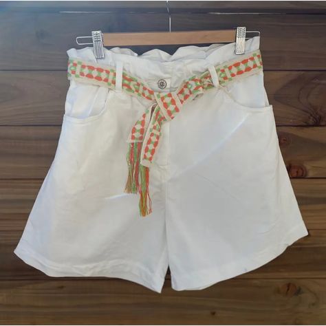 Short Blanc avec Ceinture Multicolore en Coton Élastique - Short