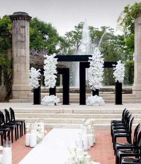 Mirco Wedding Decor, Black Altar Wedding, All Black Wedding Ceremony Decor, Sheek Wedding Decor, Black And White Aisle Decorations, Off White Wedding Decor, Soft Seating Wedding Receptions, Black And White Formal Wedding Decor, Black White And Gold Wedding Ceremony