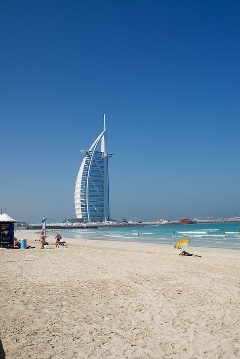 Jumeirah Beach Jumeirah Beach Dubai, United Emirates, Jumeriah Beach, Dubai Emirates, Dubai Attractions, Dubai Beach, Post Insta, Dubai Aesthetic, Palm Island