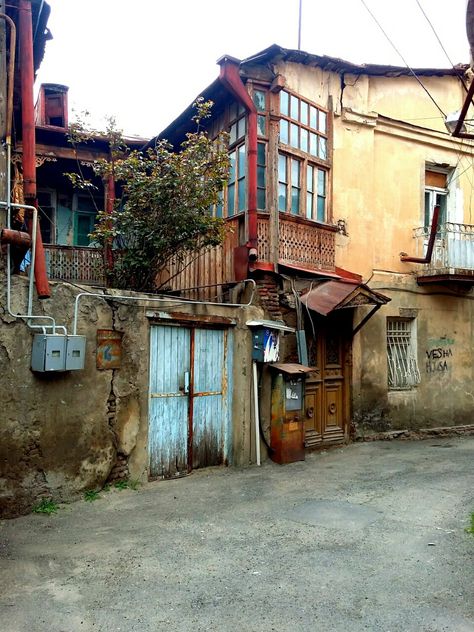 Old Tbilisi, Old Abandoned Buildings, Derelict Buildings, Shanty Town, Green Tea Face, Beautiful Ruins, Interior Architecture Drawing, House Sketch, Face Pack