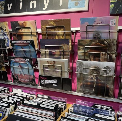 Midnights Aesthetic, Evermore Folklore, Store Aesthetic, Vinyl Aesthetic, Harry Styles Fine Line, Taylors Version, Vinyl Cd, A God, Vintage Records